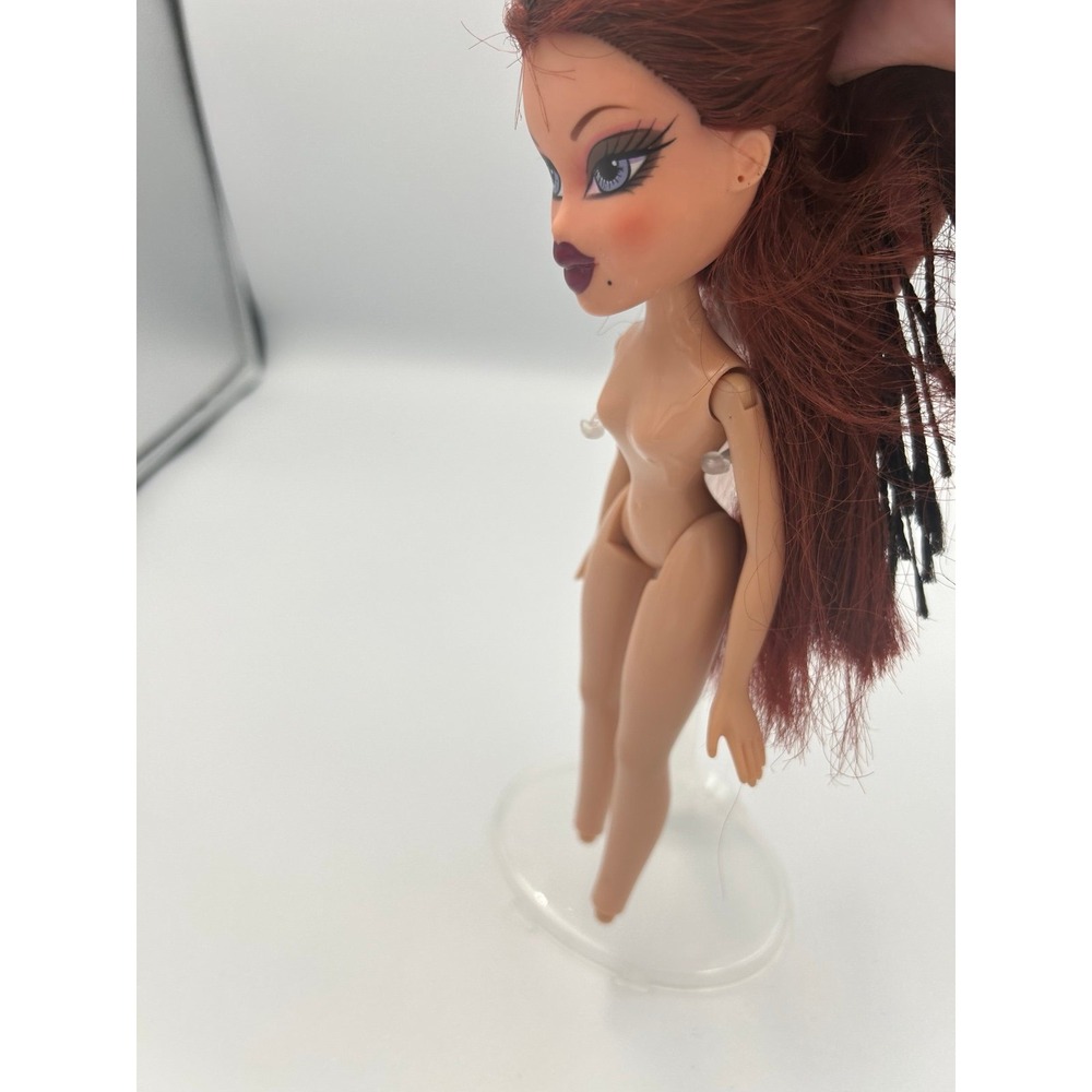 Bratz Treasures Collection Roxxi - Picture 3 of 11